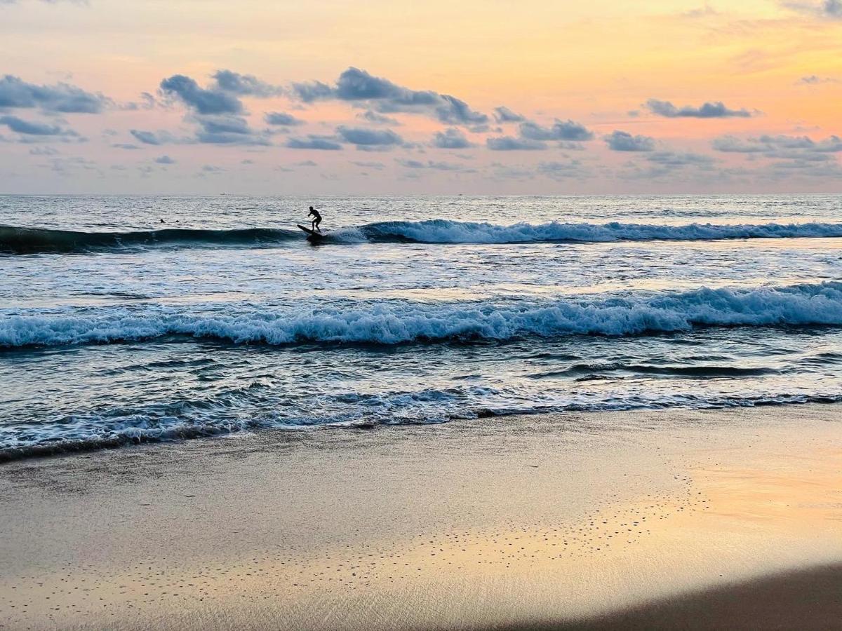 Hikkaduwa Backyard Beach Homestay Galle Eksteriør bilde