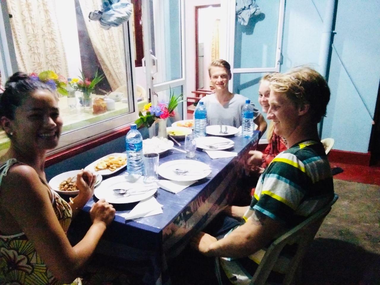 Hikkaduwa Backyard Beach Homestay Galle Eksteriør bilde