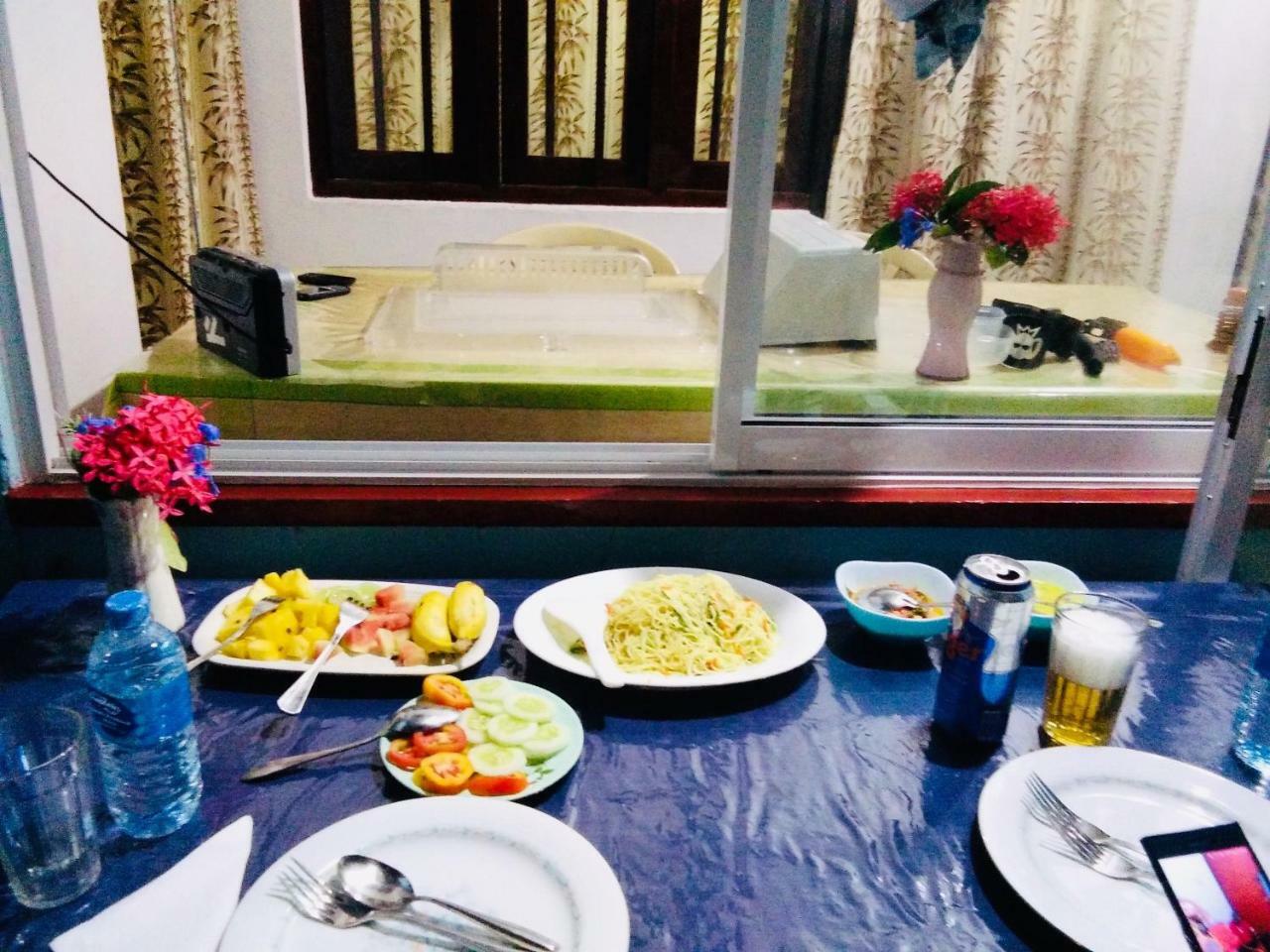 Hikkaduwa Backyard Beach Homestay Galle Eksteriør bilde