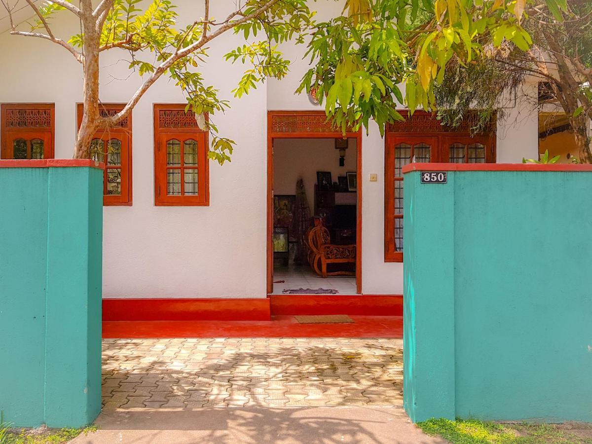 Hikkaduwa Backyard Beach Homestay Galle Eksteriør bilde