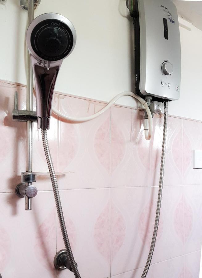 Hikkaduwa Backyard Beach Homestay Galle Eksteriør bilde