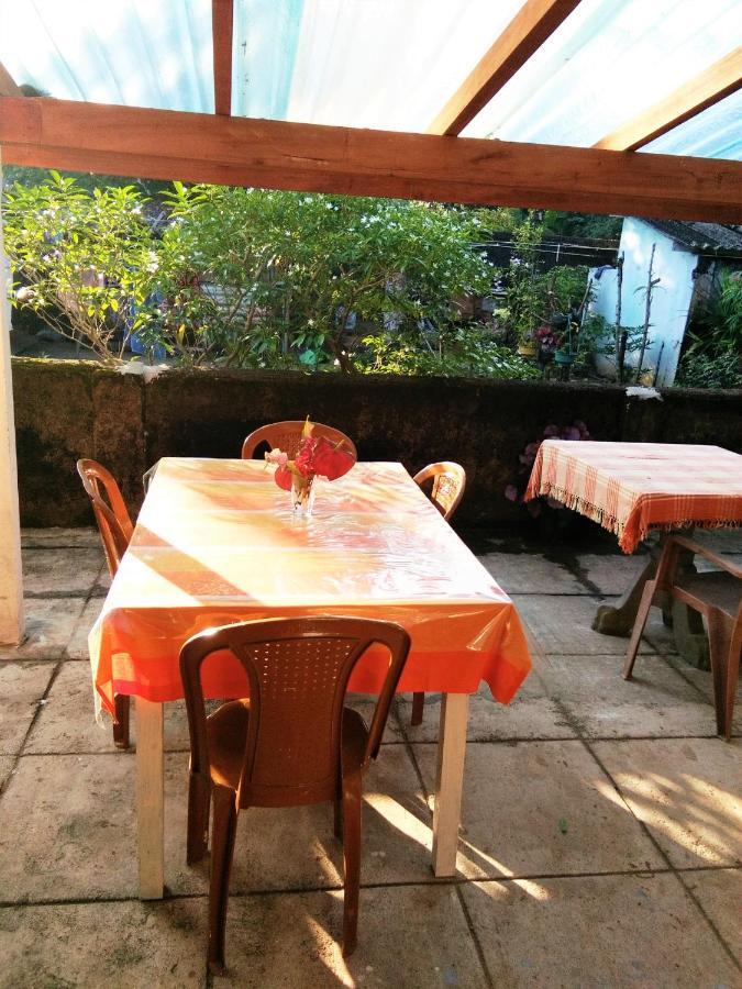 Hikkaduwa Backyard Beach Homestay Galle Eksteriør bilde