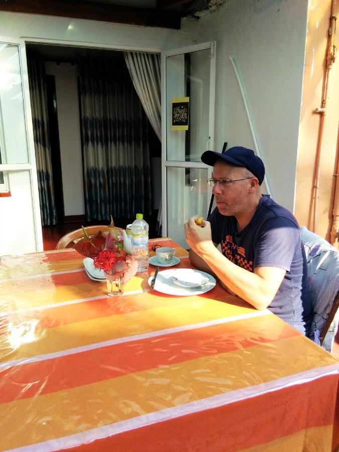 Hikkaduwa Backyard Beach Homestay Galle Eksteriør bilde